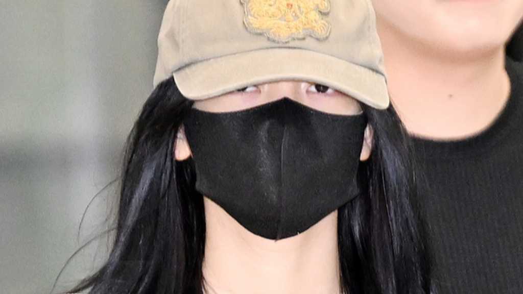 【PHOTO】aespaのNINGNING、中国でのスケジュールを終えて韓国に到着（動画あり）