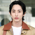 【PHOTO】イ・スヒョク、海外スケジュールのためシンガポールへ出国（動画あり）