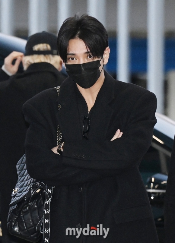 PHOTO】SEVENTEEN「Golden Disc Awards」のため日本へ出国 - Kstyle