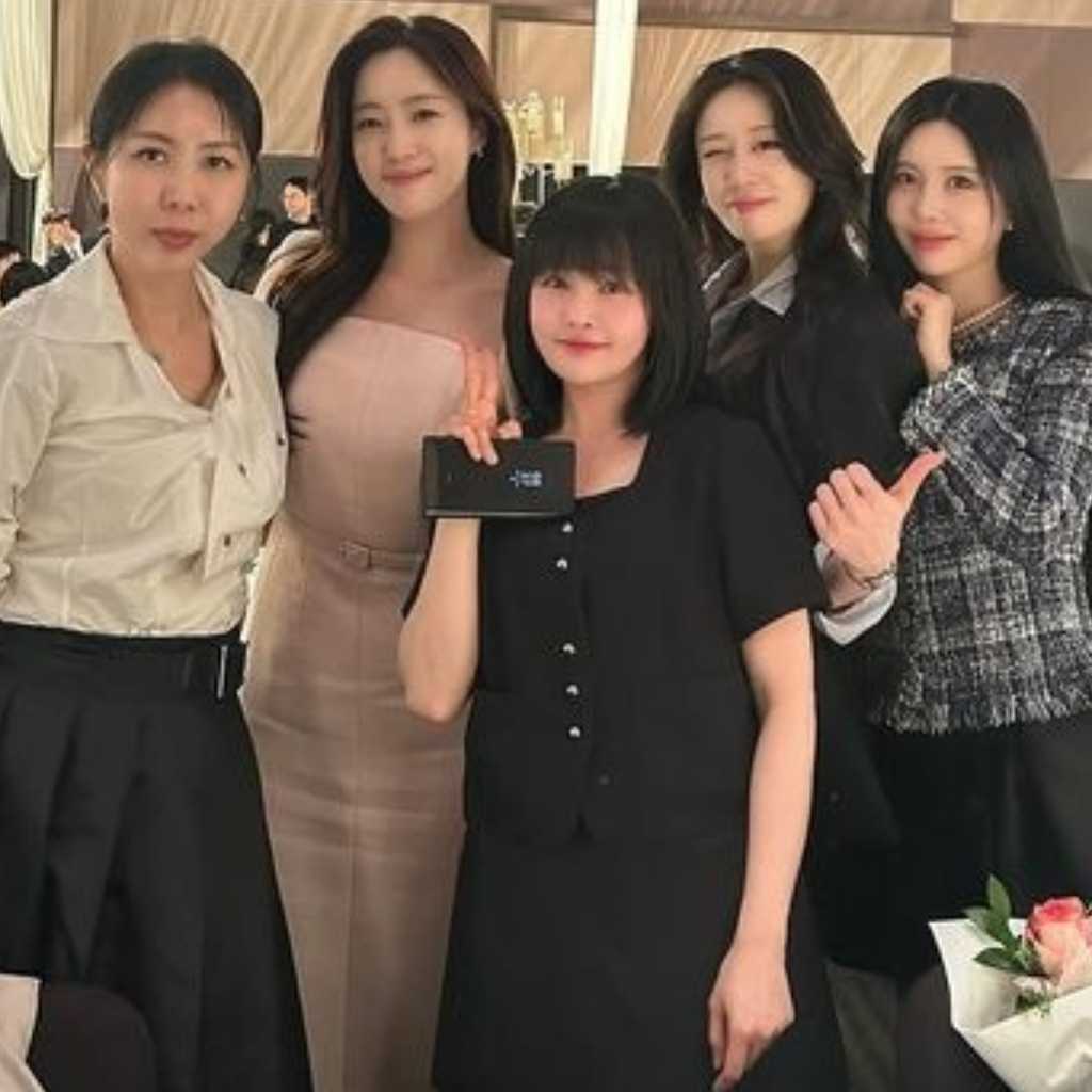 T-ARA、ヒョミンの結婚式にメンバー集結！ボラムの姿も…仲睦まじい様子が話題に