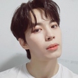 VIXX ホンビン、生配信での言動に3度目の謝罪「傷付いた全ての方に申し訳ない…軽率な行動を深く反省する」