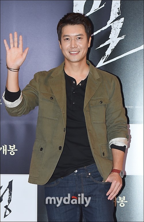 俳優チョ ヒョンジェ 元プロゴルファーとの熱愛を認める Kstyle