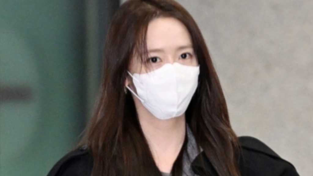 少女時代のユナが「Asia Artist Awards 2025」で大賞を含む3冠を獲得し、台湾から帰国。