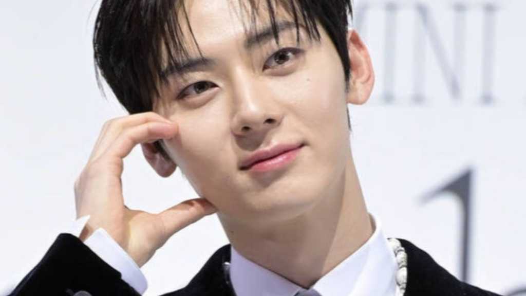 NU'EST's Minhyun will hold his first fan meeting post-military service in Korea and Japan in February and March 2024.