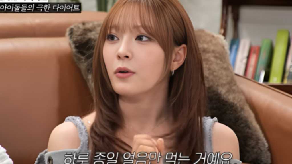 Billlie's Mun Sua and Tsuki discuss their extreme dieting experiences during trainee days, highlighting the dangers of such practices.