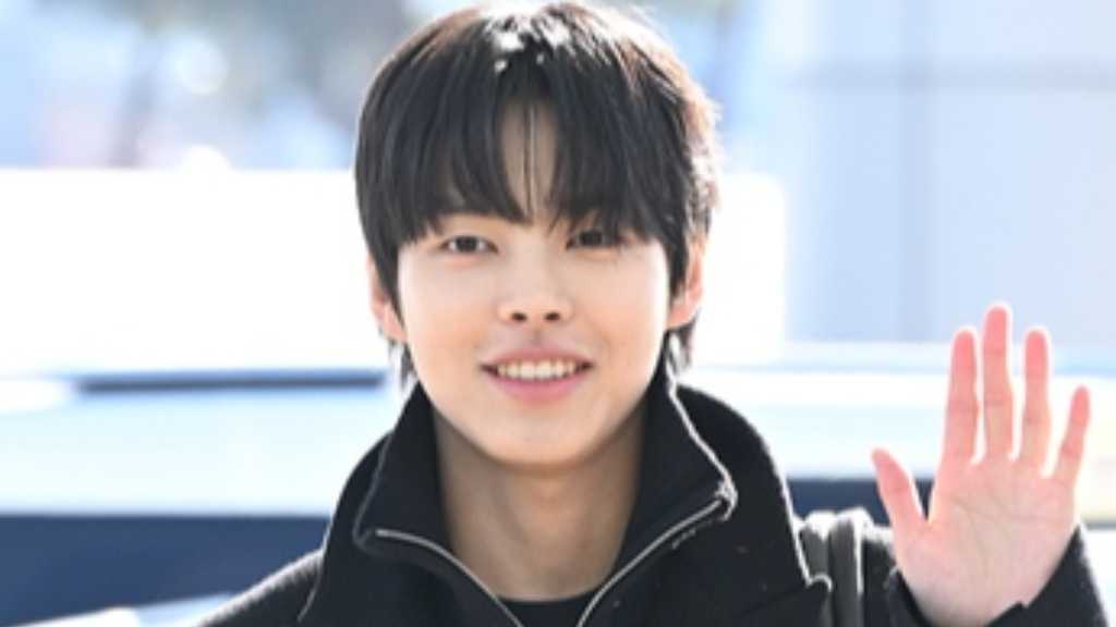 パク・ユンホが「10th Anniversary Asia Artist Awards 2025」に出国。授賞式は12月6日、高雄で開催。