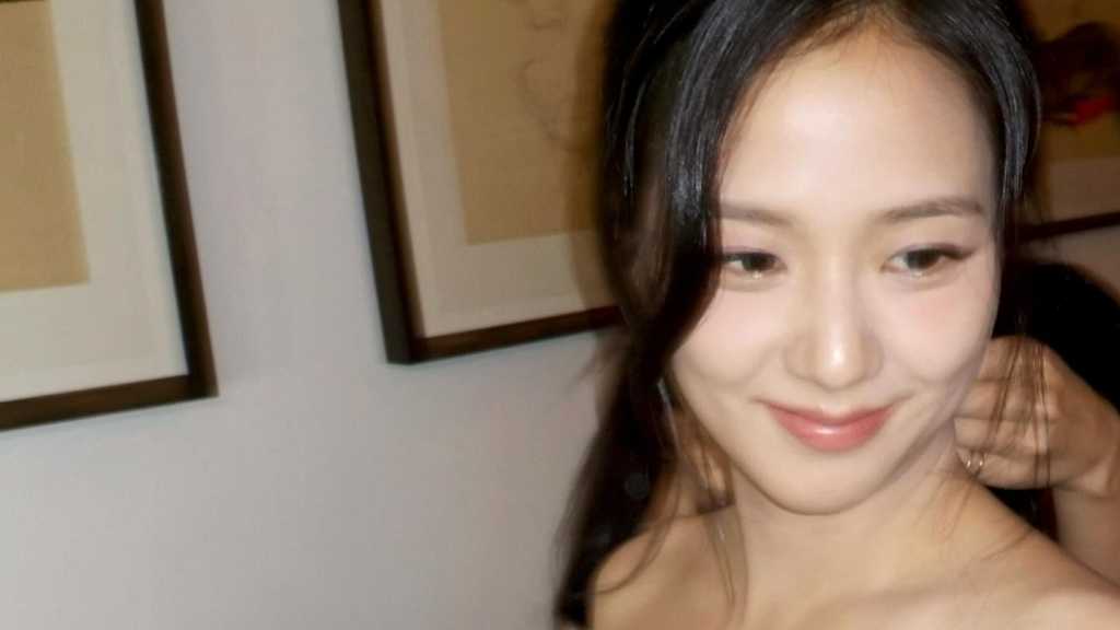 BLACKPINK's Jisoo showcases goddess-like visuals in Dior fashion shots on Instagram, captivating fans with her lovely charm.