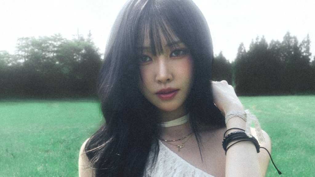 元GFRIENDのユジュが約2年5ヶ月ぶりにソロアルバム「In Bloom」をリリース。多彩な感情を歌った6曲を収録し、ファンへの感謝を表現。