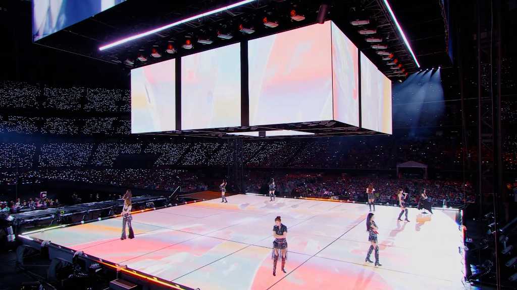 TWICE has released full live footage of “ENEMY” from its MUFG Stadium concert, ahead of the December 2 DVD/Blu-ray release.