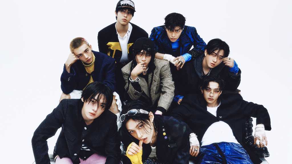 Stray Kids will hold additional offline events and lucky draws for their album 'KARMA' release, including signings and photo cards.