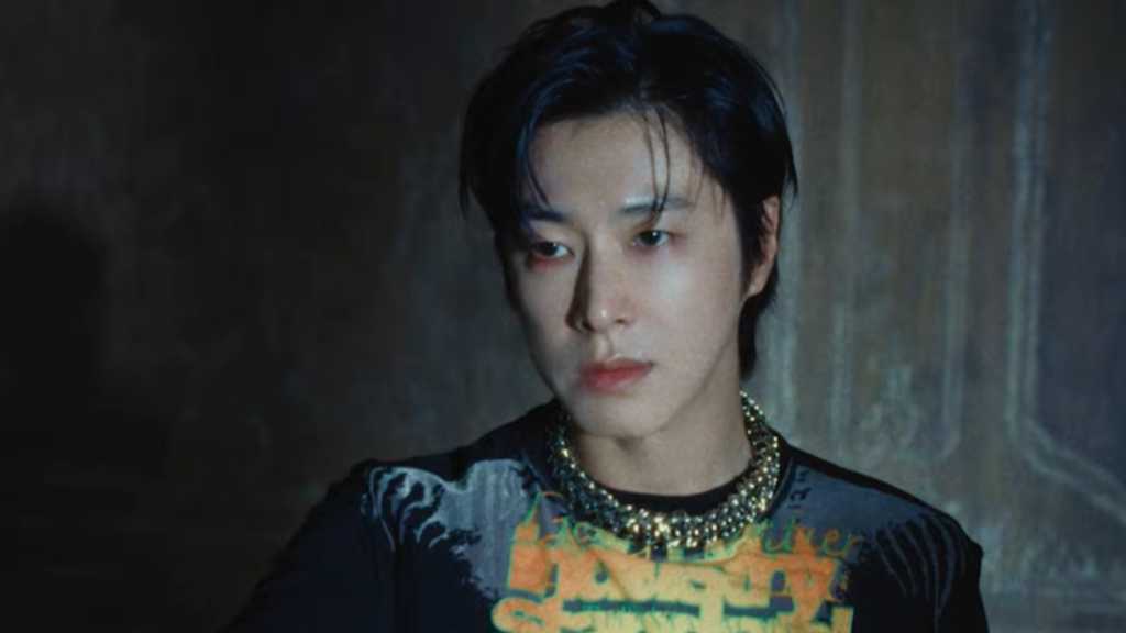 Yunho of TVXQ returns with his 1st full album "I-KNOW" featuring two title tracks and a unique concept of paired songs.