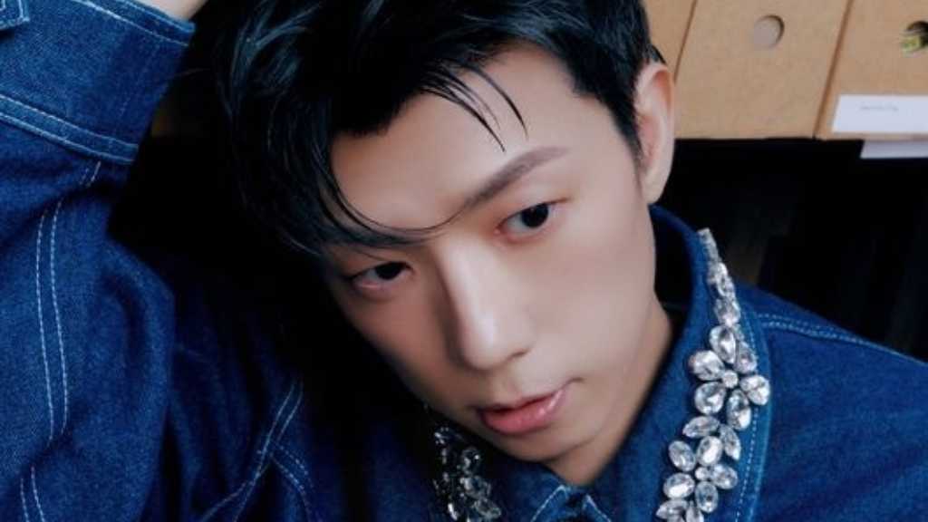 2PMのウヨンが3rdミニアルバム「I'm into」を15日に発売。全曲作詞を手掛け、リリック映像も公開。