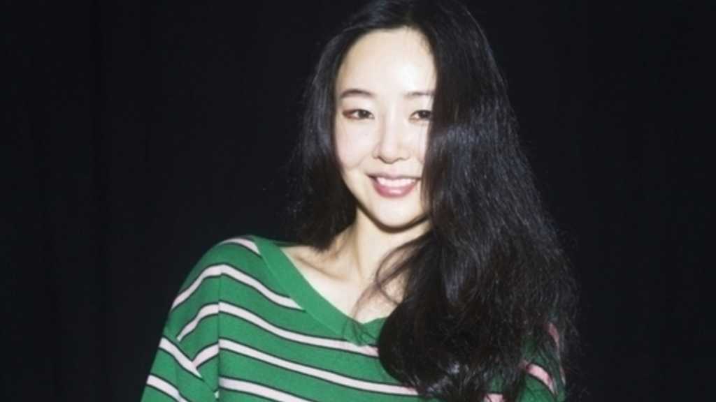 Min Hee-jin testified in a legal dispute over music video rights between ADOR and director Shin Woo-seok of the Dolphin Kidnapping Gang.