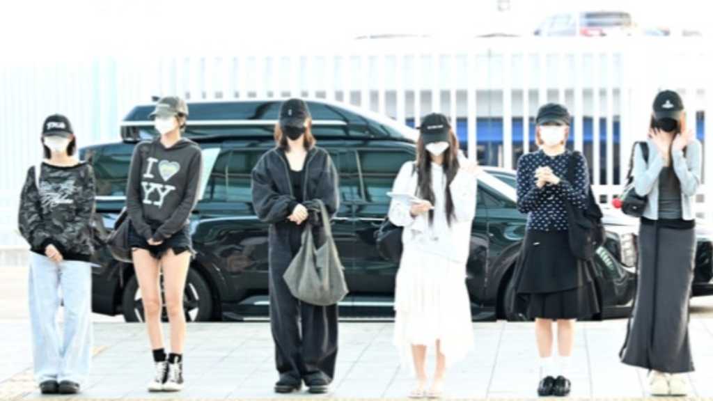 IVE left Incheon International Airport for Hong Kong on the morning of the 3rd for the IVE WORLD TOUR in Hong Kong.