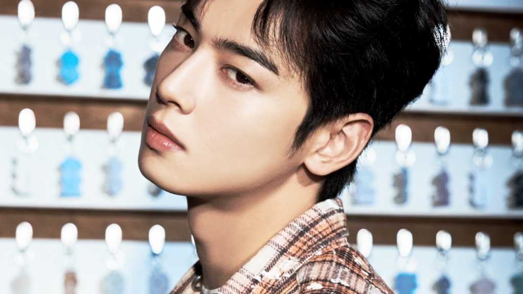 ASTROのチャウヌが2ndソロミニアルバム「ELSE」のコンセプトフォトを公開。昼夜の異なるスタイルでギャップを魅せ、ファンの期待を高めている。