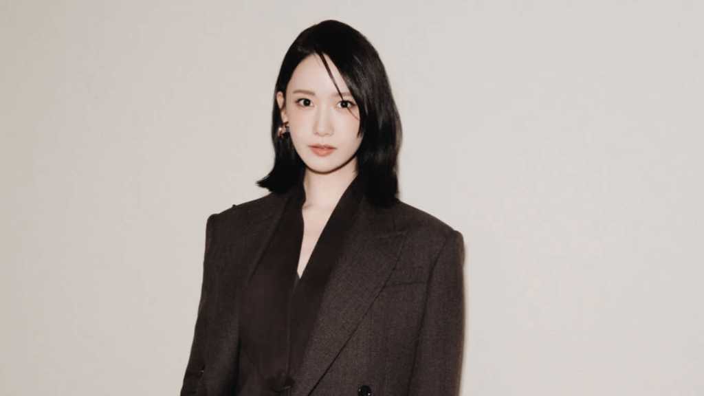 ミラノでマックスマーラ2027年春夏ショー開催。北川景子や少女時代ユナらが来場し、1930年代の女性探検家に着想を得た機能的でエレガントなコレクションを披露。