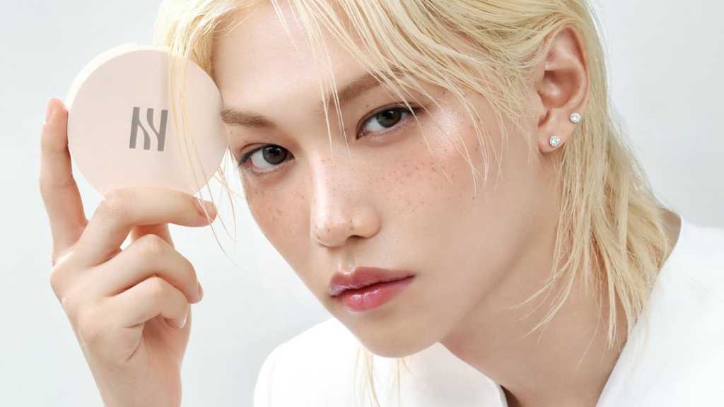 HERA reveals campaign with Stray Kids' Felix, featuring new 'Sensual Nude Gloss #415 Brownie Boy' launching on September 24, 2025.