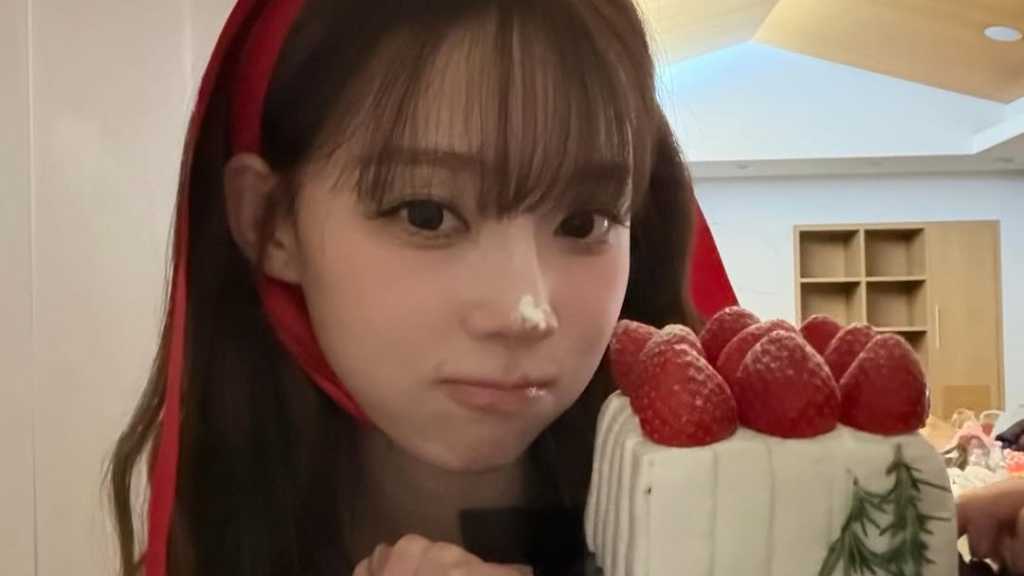 aespa's WINTER celebrated her birthday on January 1, sharing cute photos with a cake and receiving warm wishes from fans.