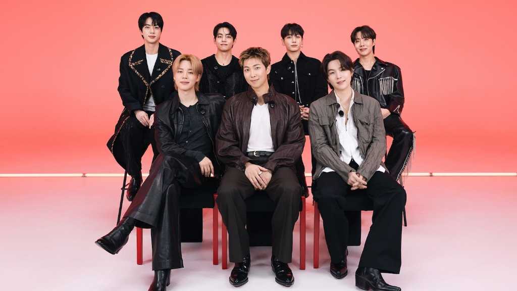 BTSの新曲「SWIM」がビルボード「Hot 100」で2位を記録。アルバム「ARIRANG」も2週連続1位。日本公演を4月17日・18日に開催。