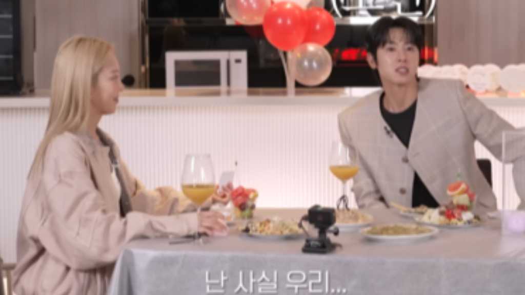 Yunho from TVXQ shares his favorite performance video: the SMTOWN stage with Changmin, reflecting on its energy and significance.