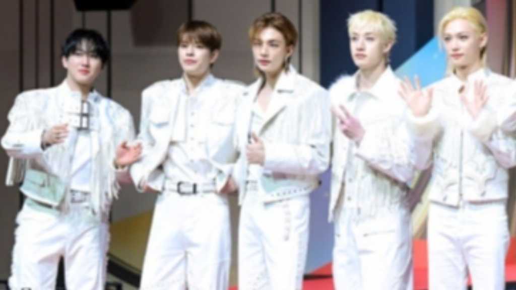 JYP Entertainment updates on legal actions against malicious comments targeting Stray Kids, emphasizing ongoing investigations and fan support.