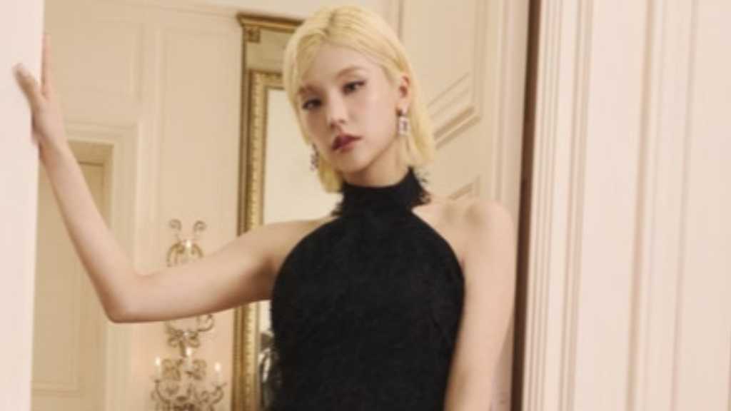 Yeji from ITZY has been appointed as the global ambassador for fashion brand Roger Vivier, celebrating elegance and creativity.