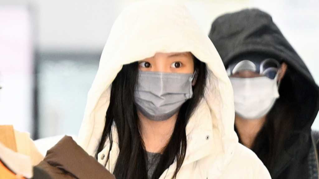 ILLIT arrives at Gimpo International Airport after completing their schedule in Japan, showcasing their hit song on CDTV.