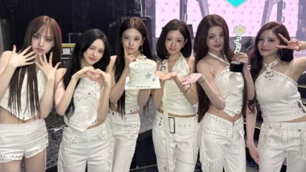 IVE wins 1st place again with 'BANG BANG', marking their 7th crown. Their performance captivated viewers with powerful energy and style.