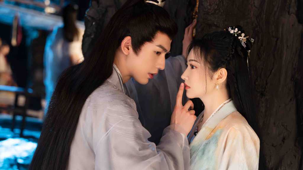 The romantic fantasy drama 'Four Seas Brightness' starring Zhang Linghao and Jin Tian premieres in Japan this October on CS Home Drama Channel.