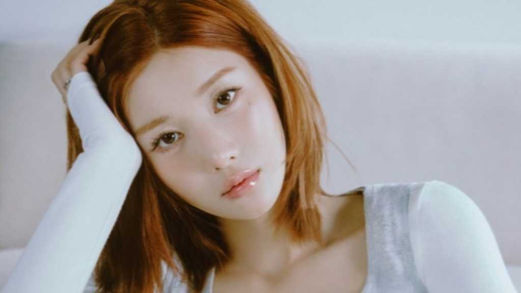 Kwon Eun-bi talks about her new single, fan name DANBI, future albums, her struggles before debut, and hopes for an IZ*ONE reunion.