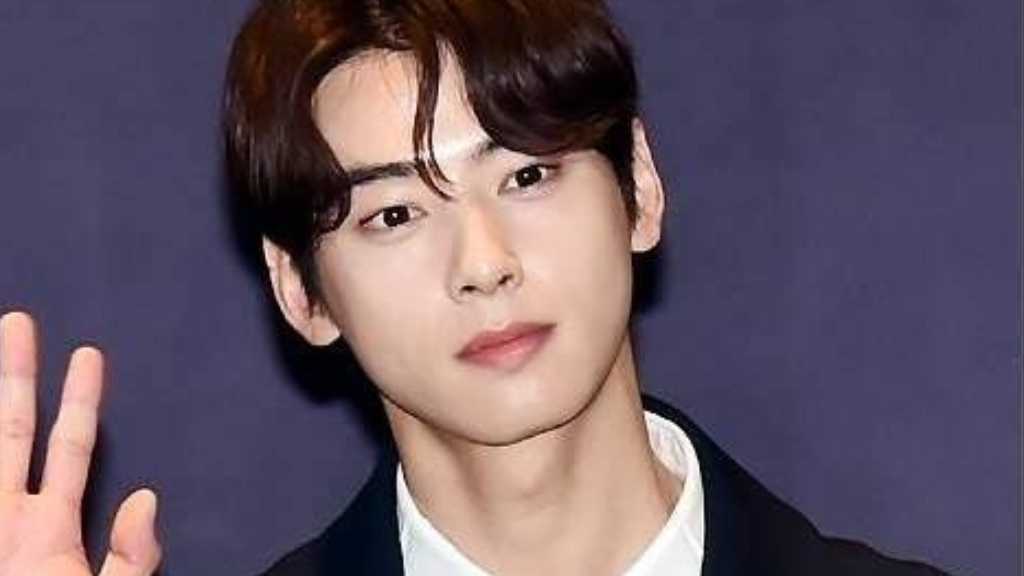 Cha Eun-woo of ASTRO is under tax evasion suspicion, leading to the removal of his content from various platforms and brands.