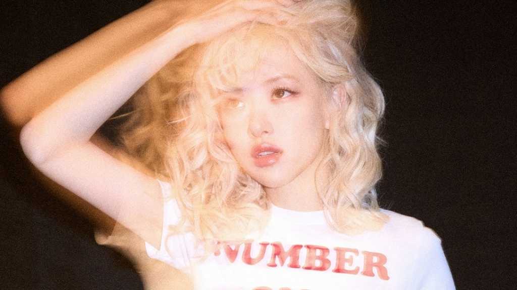 【楽天スーパーセール】 BLACKPINK ロゼ せまかっ ポップアップTシャツ トレカ ROSIE ARCADE アイドル