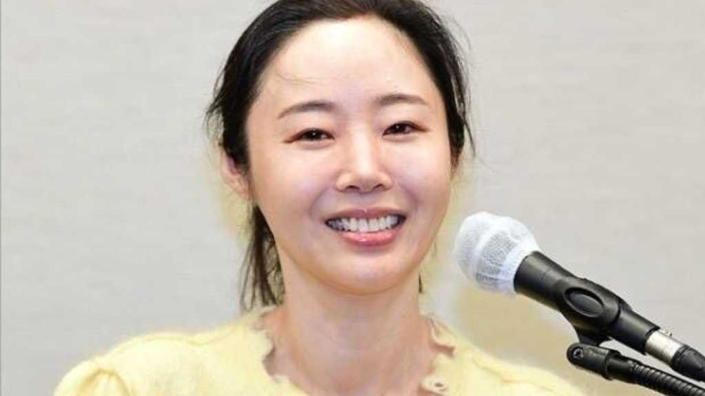 Min Hee-jin has founded a new agency, ooak Co., Ltd, as a lawsuit regarding NewJeans' contract looms, raising speculation about her future.