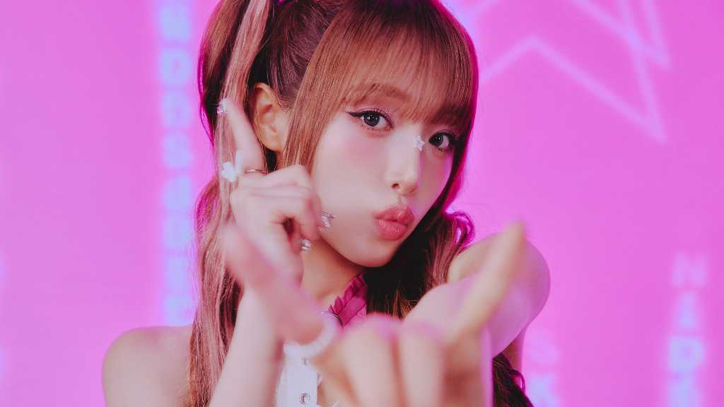 Yena's original song 'Miramira' is the new ending theme for 'DIGIMON BEATBREAK', showcasing themes of friendship and positivity.
