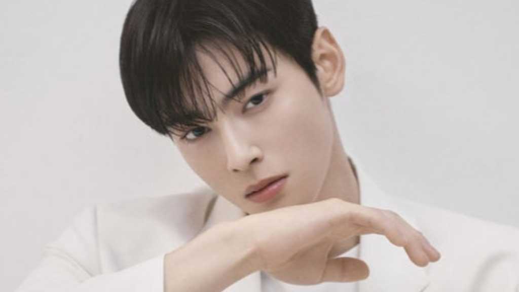 ASTRO's Cha Eun-woo's company faced a tax investigation, relocating to Seoul on the same day. He apologized for the concerns caused.