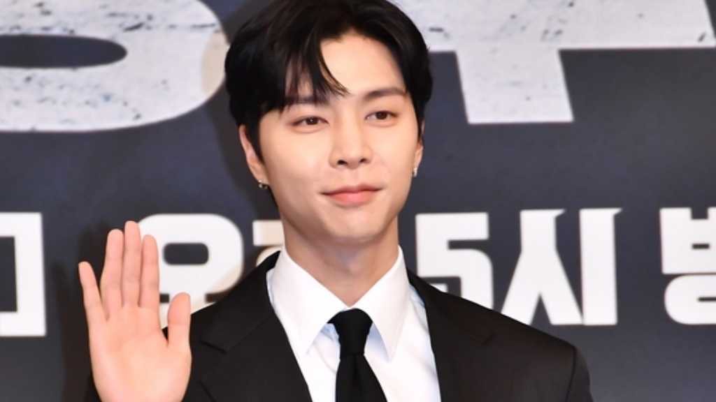 NCTのジャニーがバスケットボール番組に出演し、選手たちの情熱に驚いたと語った。最初は適応に苦労したが、次第にチームの一員として楽しめた。