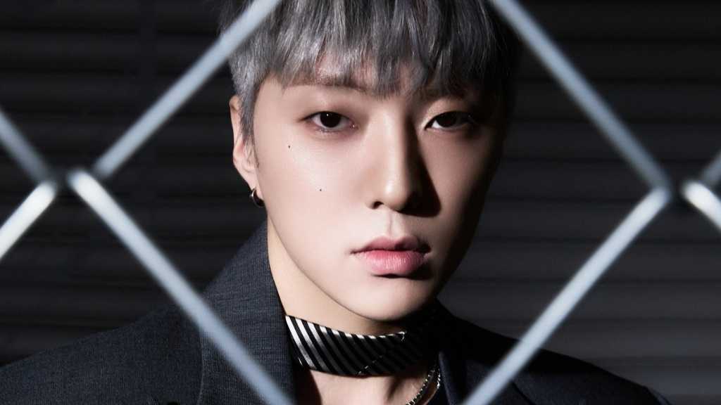 Kang Seungyoon's 2nd solo album "PAGE 2" explores diverse emotions and stories, showcasing his growth and artistic depth.