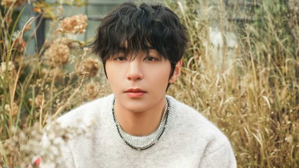Choi Sung Yoon, former Golden Child member, announces his fan meeting tour in Japan for January-February 2026, with 8 performances planned.