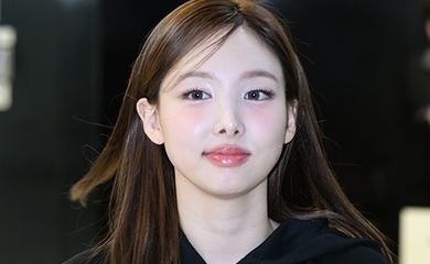 Twice ナヨン POPUP 贖え ポップアップ ポーチ 