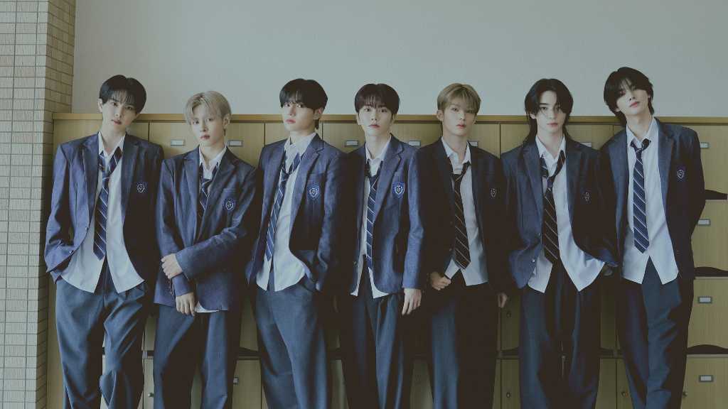 J-POP group aoen reveals new artist photos and details about their upcoming single '青春インクレディブル' set for release on October 15.