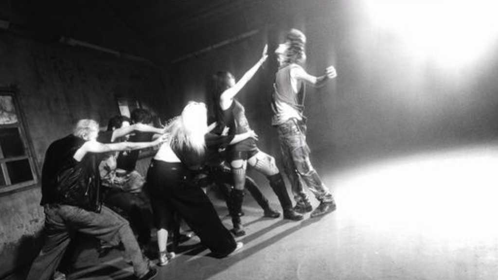 ディエイトがソロ曲「Skyfall（Remix Ver.）」のアートフィルムを公開。自由と解放をテーマにした作品で、自身の感情を表現。