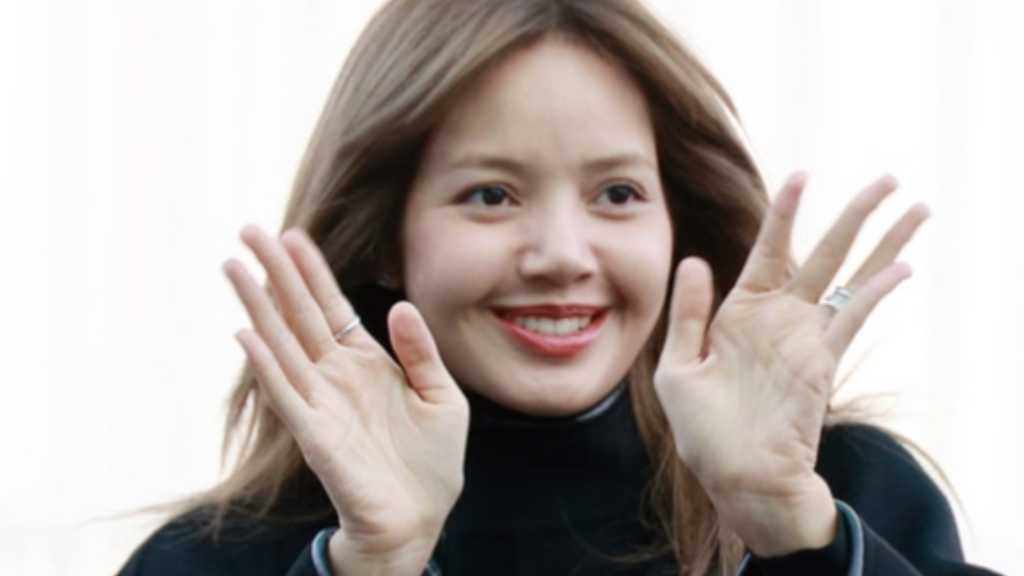 Lisa of BLACKPINK departs for France via Incheon Airport, while BTS's V is spotted with sushi. Lisa also surprises at Busan Film Festival.