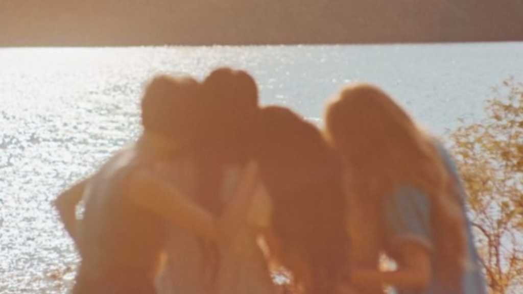 MAMAMOO is set to return with their special single "4WARD" on June 4, showcasing their bond and musical growth in a new teaser.