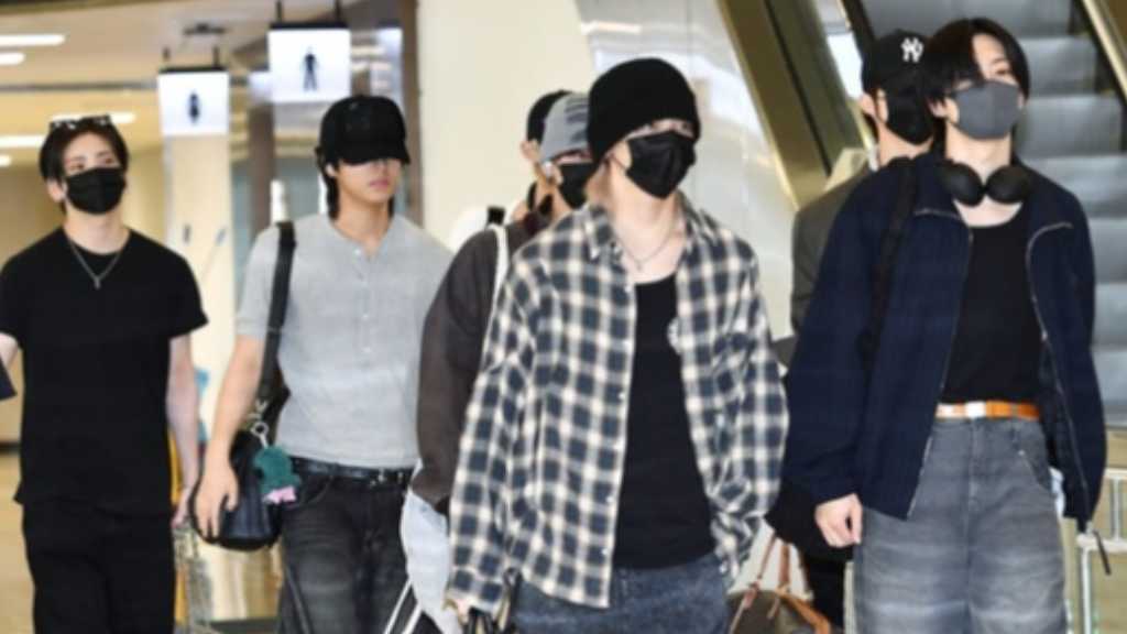 &TEAMが金浦国際空港から日本へ出国。3rdシングル「Go in Blind」が100万枚突破。