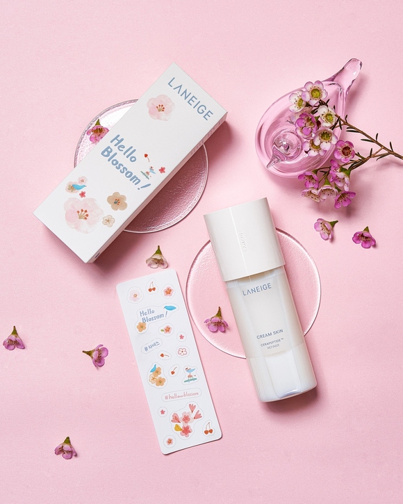 韓国コスメ「LANEIGE」春デザインの「クリームスキン ローション SAKURA」が数量限定で発売！ - Kstyle