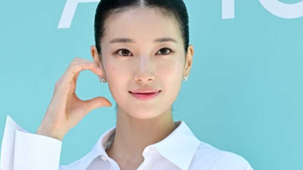 ペ・スジが江南の超高級レジデンスを購入。BLACKPINKのジスら著名人も分譲契約したと報じられた。