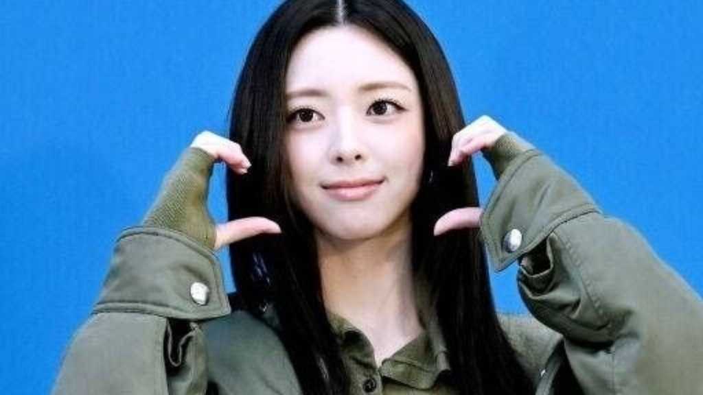 Yuna from ITZY will star in tvN's new drama 'My Beloved Employee,' marking her second acting challenge after 'Miss Undercover Boss.'