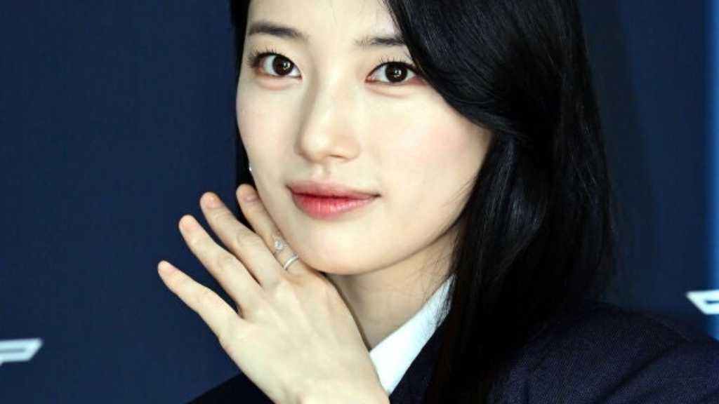 Longines held a product presentation in Seoul with stars like Bae Suzy and Jang Dong-yoon, featuring BTS's V in a photo.