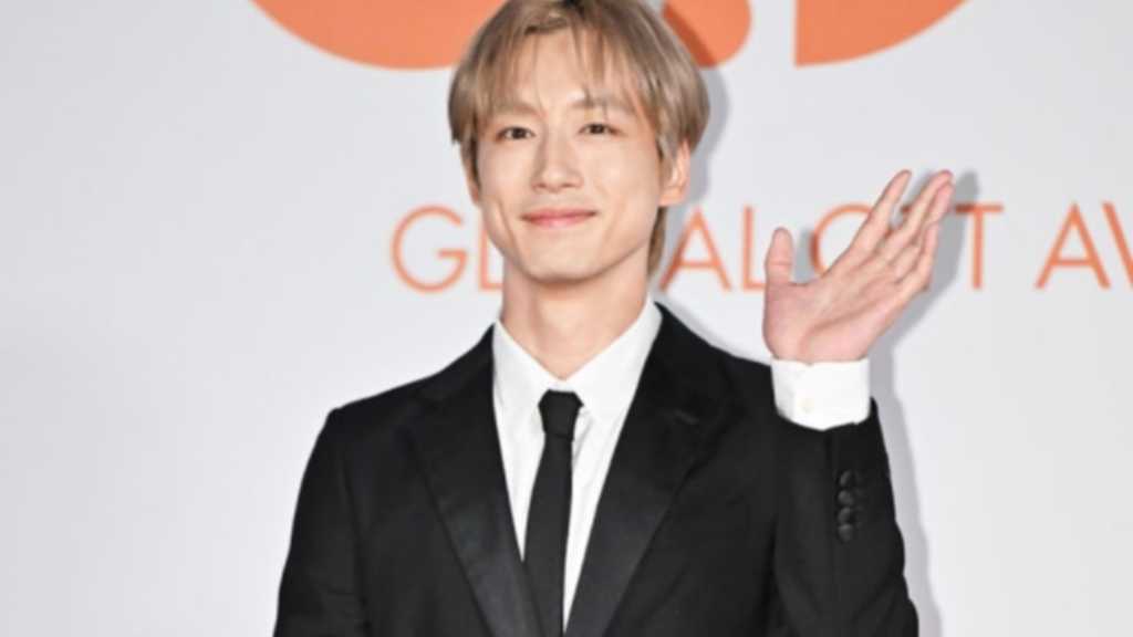 釜山で「2025 国際ストリーミングフェスティバル グローバルOTTアワード」のレッドカーペットイベントが開催され、多くの俳優が出席した。