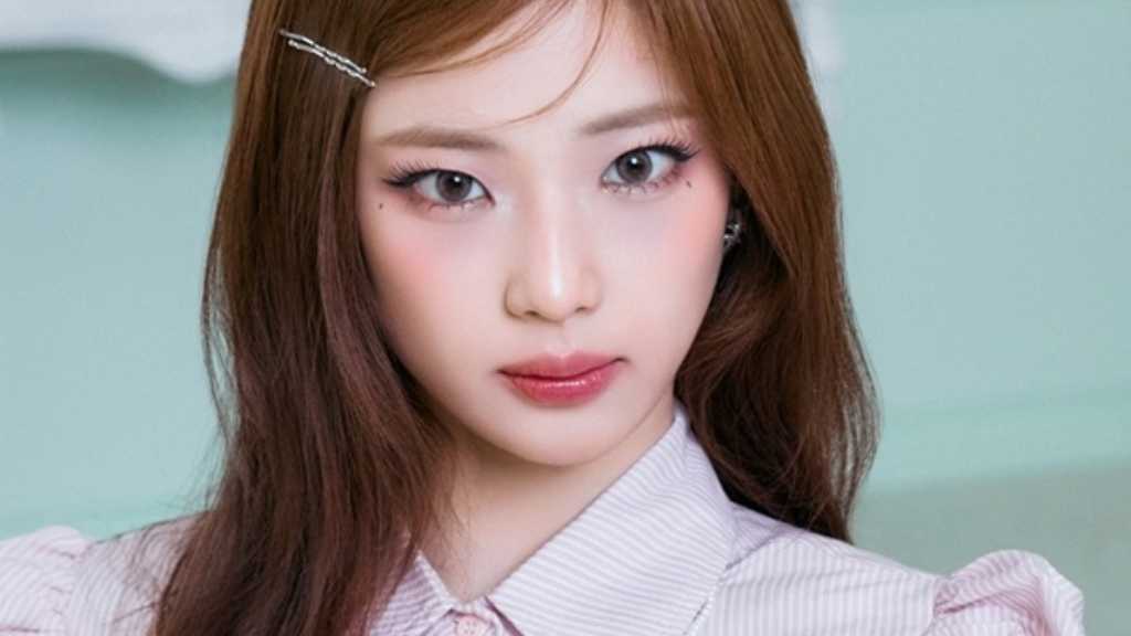 BABYMONSTER unveils visuals for 'SUGAR HONEY ICE TEA', raising excitement for their comeback and upcoming summer song release.